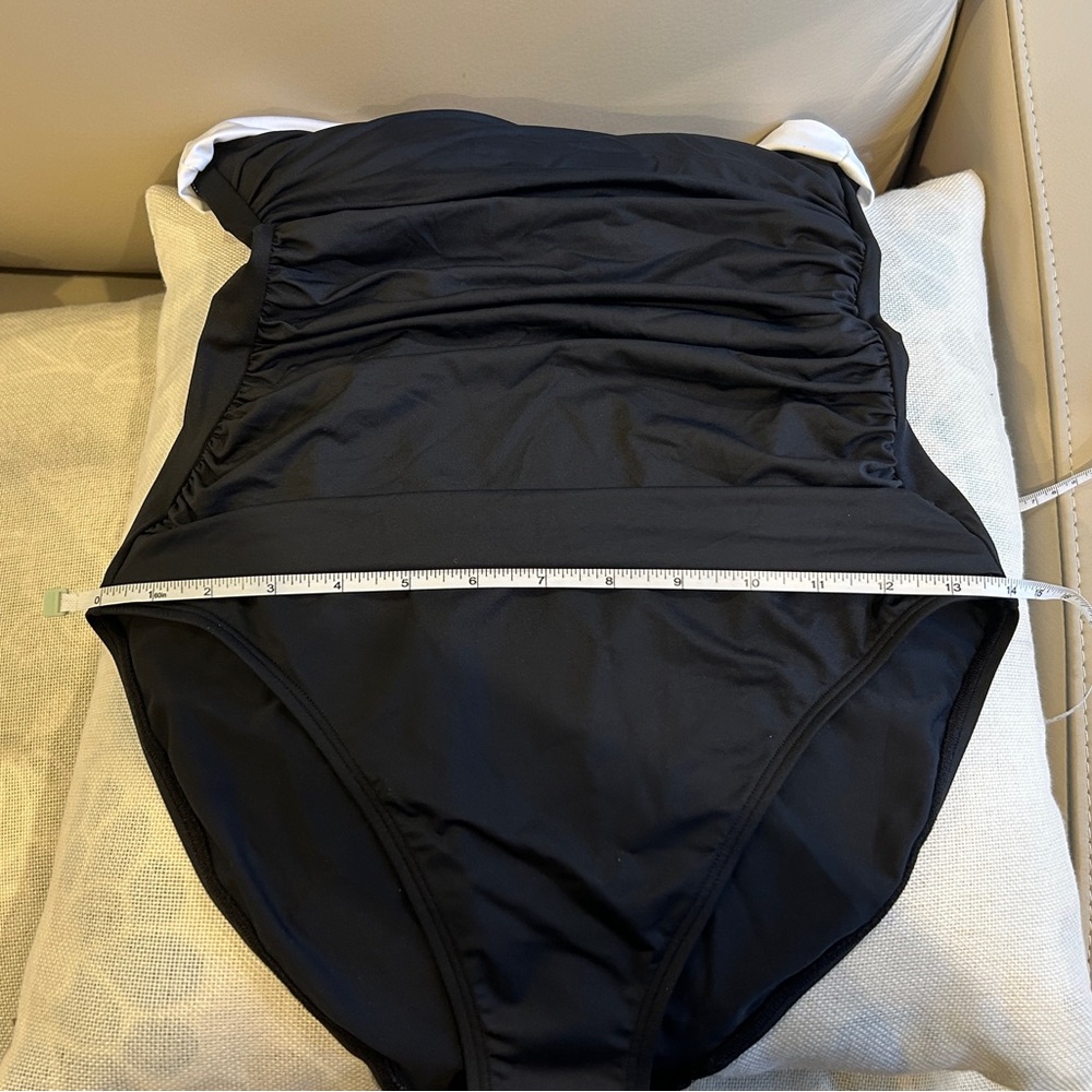 LAUREN Ralph Lauren Bel Air High Neck One-Piece Swimsuit, Size 8, New with Tag - Picture 10 of 11